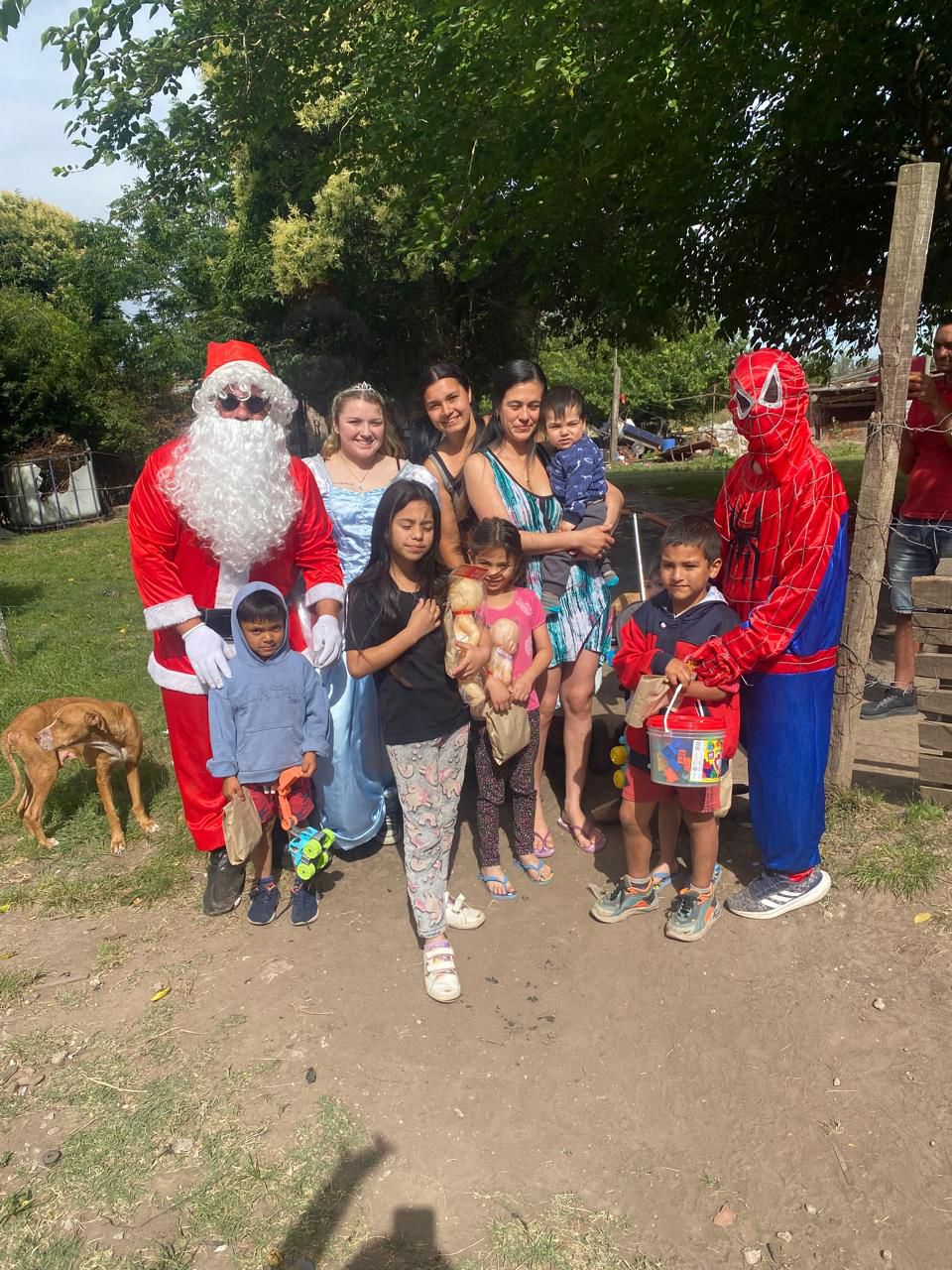Regalos de Navidad para los niños de Parque Pereyra